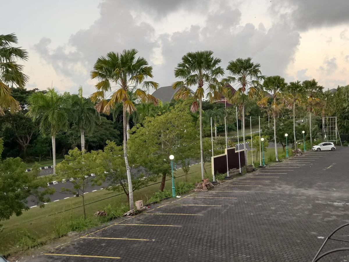 Rumah Wj Rooms And Suites 乌鲁瓦图 外观 照片