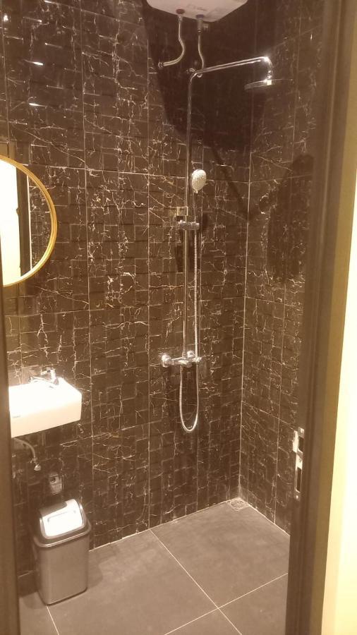 Rumah Wj Rooms And Suites 乌鲁瓦图 外观 照片